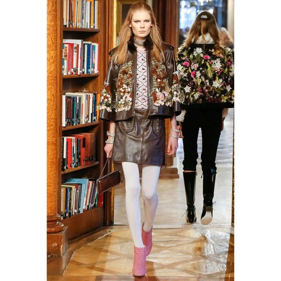 CHANEL 15A Pink Felt Ankle Booties Gold Quilted Block Heel IT 38, US 8 A G30906 - Picture 3 of 16